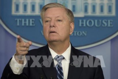 Thượng nghị sĩ Mỹ Lindsey Graham phát biểu tại cuộc họp báo ở Washington, DC. Ảnh: AFP/TTXVN 