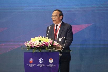  Chủ tịch hội Luật gia Việt Nam Nguyễn Văn Quyền phát biểu khai mạc hội thảo.