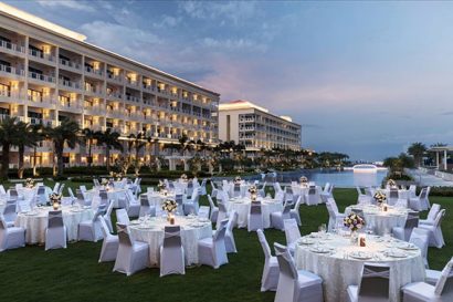  Không gian tổ chức tiệc cưới ngoài trời tại Sheraton Grand Đà Nẵng Resort