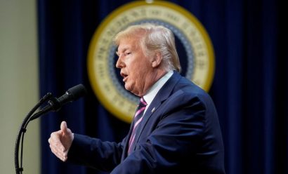 Tổng thống Hoa Kỳ Donald Trump phát biểu tại "Hội nghị thượng đỉnh Nhà Trắng về điều trị sức khỏe tâm thần để chống lại tình trạng vô gia cư, bạo lực và lạm dụng chất gây nghiện gây ra" tại Nhà Trắng ở Washington, Mỹ, ngày 19 tháng 12 năm 2019.