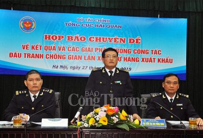 Ông Nguyễn Tiến Lộc – Cục trưởng Cục KTSTQ - phát biểu tại họp báo 