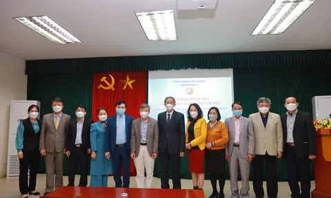Hội đồng khoa học Hội Đông y thành phố Hà Nội  tổ chức xét duyệt các sản phẩm hỗ trợ chăm sóc sức khỏe bằng Đông y trong dịch bệnh Covid-19