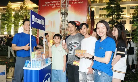 Vinamik hòa cùng niềm vui của người dân mừng 50 năm thành phố Sài Gòn – Gia Định mang tên Bác