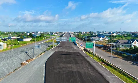 Hạ tầng mở rộng không gian phát triển cửa ngõ phía Tây TP HCM