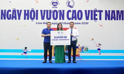 Vinamilk cùng Quỹ sữa Vươn cao Việt Nam lan toả cơ hội và niềm tin cho trẻ em Lâm Đồng