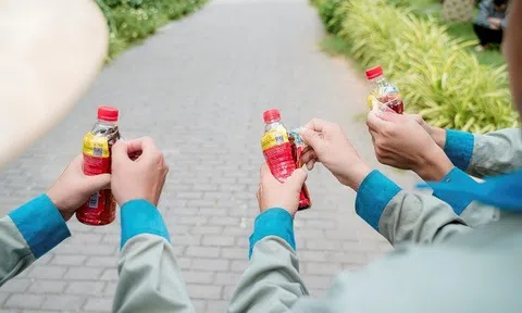 Từ một lần “xé nhãn nhập mã”, cô chủ quán miền Tây bất ngờ nhận 50 triệu đồng