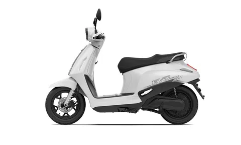 VinFast ra mắt Evo Grand thế hệ mới – xe máy điện đi được 262km sau mỗi lần sạc