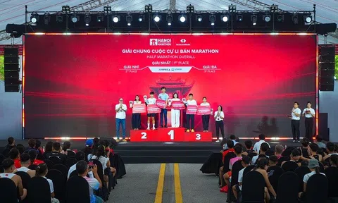 Bứt phá kỷ lục tại giải Marathon Quốc tế Hà Nội Techcombank Mùa thứ 5