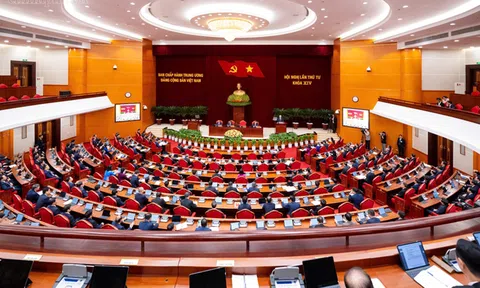 Thông cáo báo chí về ngày làm việc thứ nhất Hội nghị lần thứ tư Ban Chấp hành Trung ương Đảng khoá XIV