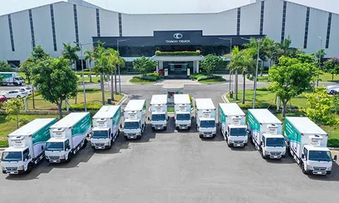 THACO trao tặng 126 xe chuyên dụng vận chuyển vắc xin và phục vụ tiêm chủng lưu động