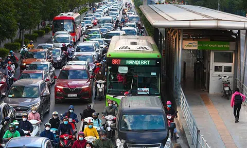 Buýt BRT Hà Nội gây thất thoát, nếu không thu hồi được sẽ chuyển cơ quan điều tra