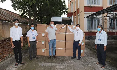 Tiếp tục chi viện cho Miền Nam, Sun Group ủng hộ Tây Ninh hơn 10 tỷ đồng trang thiết bị y tế chống dịch Covid-19