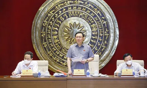 Chủ tịch Quốc hội: Tránh việc trình luật mà không được thông qua, tuổi thọ luật ngắn