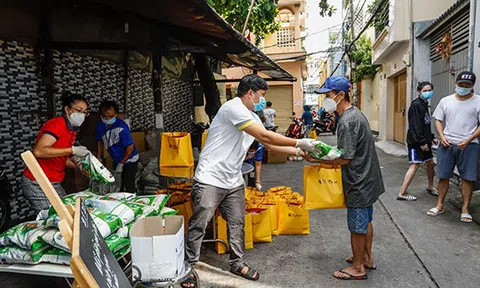 T&T group tặng 100.000 suất quà tổng giá trị 30 tỷ đồng cho người dân TP. HCM gặp khó khăn do Covid - 19