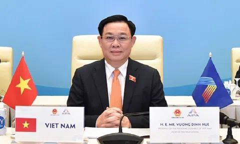 Chủ tịch Quốc hội Vương Đình Huệ: Xây dựng nền kinh tế số, ứng phó với đại dịch Covid-19