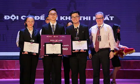 Chung kết Soul of Law 2021 - "bảo hiểm thương mại": Dưới bầu trời tri thức pháp luật, thí sinh nào sẽ đủ can đảm giành lấy ngôi vị Quán quân