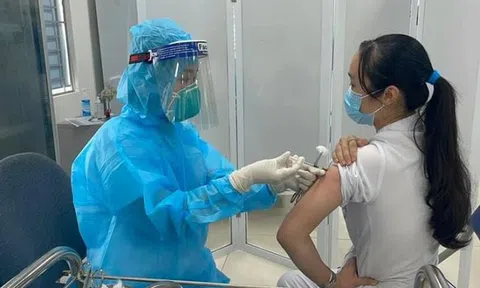 Chậm trễ tiêm vaccine Covid-19 khiến nền kinh tế toàn cầu tiêu tốn 2,3 nghìn tỷ USD