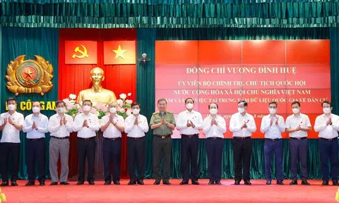 Chủ tịch Quốc hội: Cơ sở dữ liệu quốc gia về dân cư là tài sản quốc gia