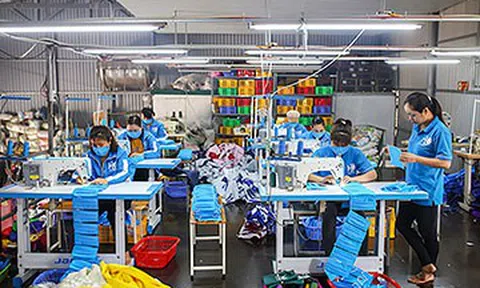 Giảm thuế, phí: ‘Liều thuốc hồi sức’ doanh nghiệp sau đỉnh dịch Covid-19