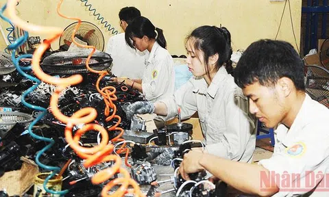 Kinh nghiệm đối phó đại dịch Covid-19 và phục hồi kinh tế