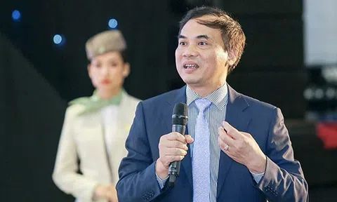 ‘Hàng không cần mở cửa dần theo lộ trình’