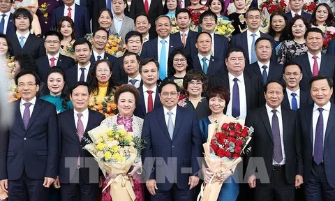 Thủ tướng: Sự tin tưởng, đồng lòng của doanh nghiệp càng cho thấy trách nhiệm của Chính phủ