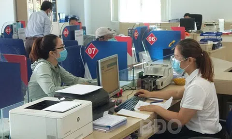 Bộ Tài chính đề nghị điều tra một số công ty phát hành dịch vụ ‘đặt 1 ăn 70’