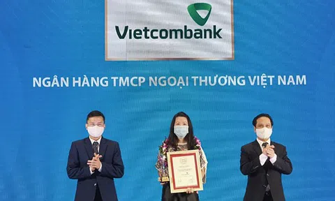 Vietcombank tiếp tục dẫn đầu bảng xếp hạng Top 10 ngân hàng thương mại uy tín năm 2021
