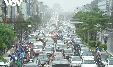 Hà Nội dự kiến thu phí ô tô vào nội đô: Có giải được bài toán tắc đường?