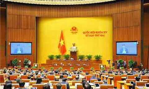 Đại biểu Quốc hội lo 'bong bóng' chứng khoán, bất động sản