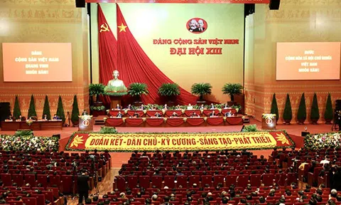 Kiên quyết, kiên trì đấu tranh phòng, chống tham nhũng, tiêu cực, xử lý nghiêm cán bộ sai phạm