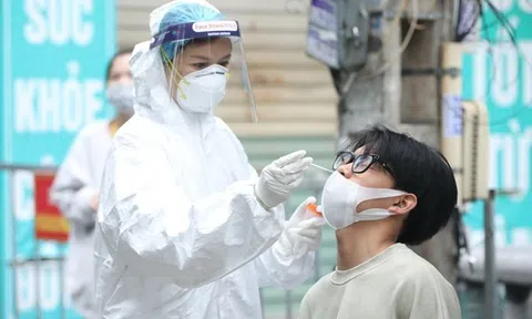 Hà Nội yêu cầu hoàn thành tiêm mũi 3 trước ngày 31/1/2022