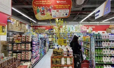 Giáp Tết, hàng hoá đầy ắp kệ siêu thị