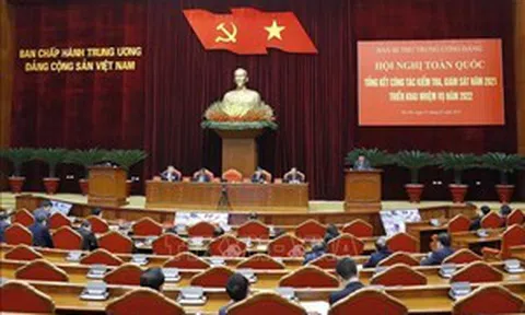 Thực hiện đồng bộ giữa kiểm tra và giám sát, chú trọng những địa bàn, lĩnh vực dễ nảy sinh vi phạm