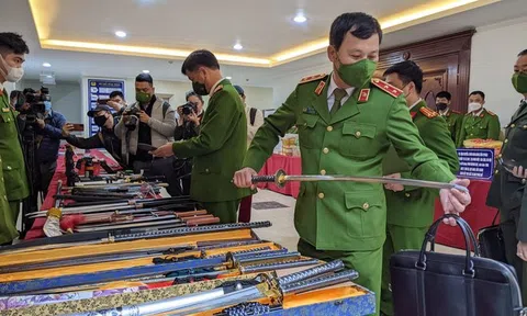 Bộ trưởng Công an yêu cầu đẩy nhanh điều tra nhiều vụ án