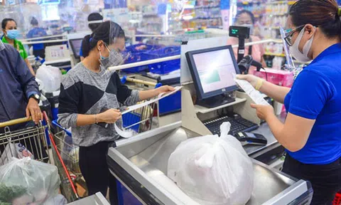 Đừng để doanh nghiệp như 'cá trên thớt'