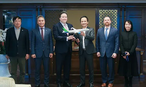 Tân đại sứ Mỹ Marc Knapper thăm trụ sở hãng hàng không Bamboo Airways