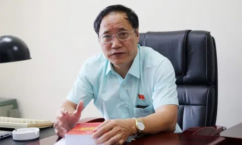 Làm gì để hạn chế tình trạng cài cắm "lợi ích nhóm" trong xây dựng pháp luật