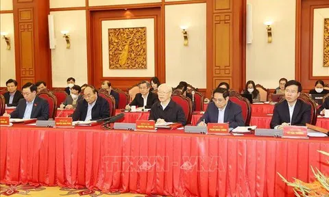 Bộ Chính trị: Mở rộng phạm vi phòng, chống tham nhũng ra khu vực ngoài nhà nước