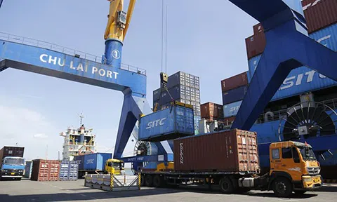 Gần 1,1 triệu tấn hàng hóa qua cảng Chu Lai trong 4 tháng đầu năm 2022