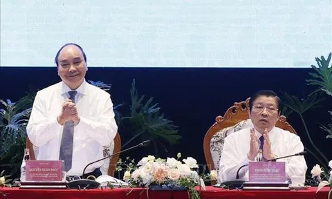 Nhà nước pháp quyền XHCN Việt Nam luôn đặt dưới sự lãnh đạo của Đảng