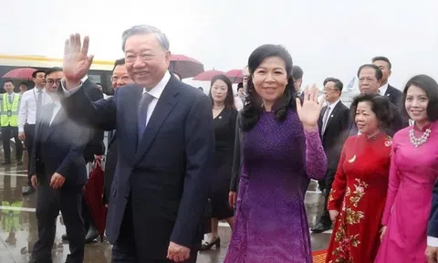 Tổng Bí thư, Chủ tịch nước Tô Lâm và Phu nhân bắt đầu chuyến thăm Trung Quốc