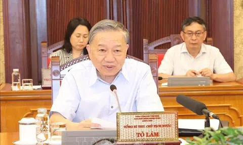 Tổng Bí thư, Chủ tịch nước Tô Lâm chủ trì họp Bộ Chính trị chỉ đạo việc khắc phục hậu quả bão số 3