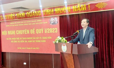 Nâng cao vai trò, nhận thức và trách nhiệm của cấp uỷ, đảng viên vớí công tác kiểm tra, giám sát trong đảng