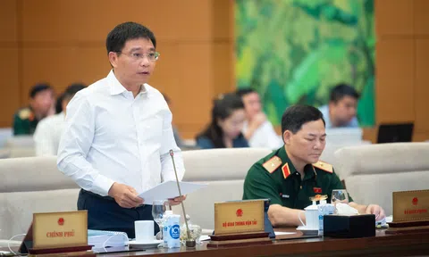 Bộ trưởng GTVT nêu sự cần thiết xây dựng dự án Luật Đường bộ