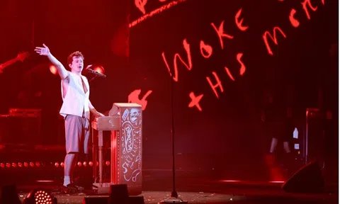 “8Wonder là cú hích đưa công nghiệp giải trí Việt ra thế giới”