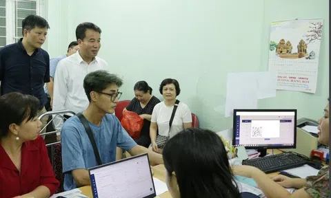 Người dân có thể tra cứu thông tin đóng BHXH tự nguyện,  BHYT tại các tổ chức dịch vụ thu trên Cổng TTĐT BHXH Việt Nam