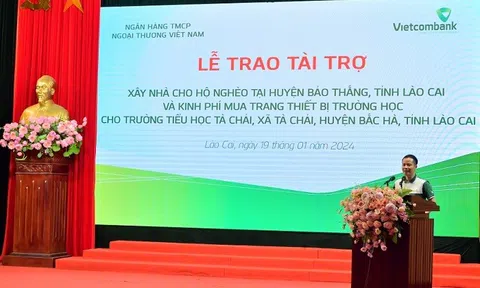 Vietcombank tài trợ 500 triệu đồng xây nhà cho người nghèo và kinh phí mua trang thiết bị trường học tại tỉnh Lào Cai