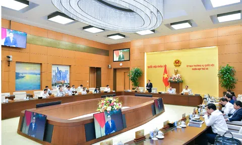 Ủy ban Thường vụ Quốc hội xem xét, thông qua Nghị quyết vị trí việc làm; cho ý kiến 9 dự án luật; quyết định nhiều vấn đề quan trọng