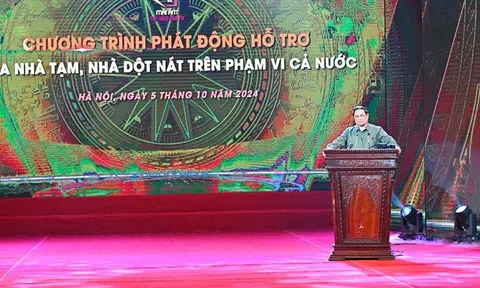 Vietcombank ủng hộ 100 tỷ đồng xóa nhà tạm, nhà dột nát trên phạm vi cả nước